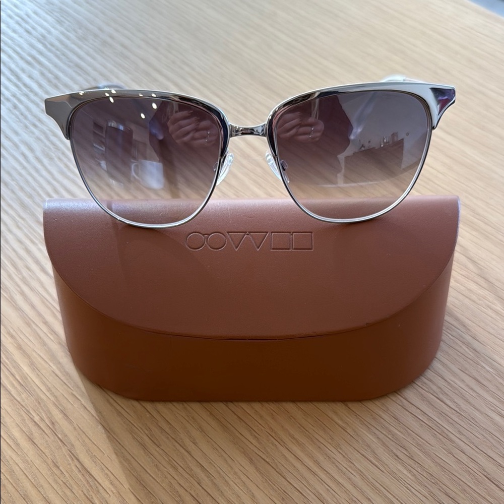 Oliver People’s Silver Sunglasses with Brown Case - Picture 4 of 4